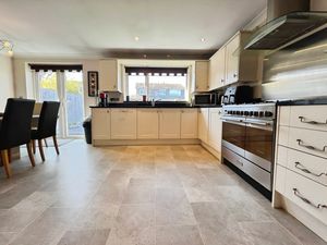 Photo 23- click for photo gallery